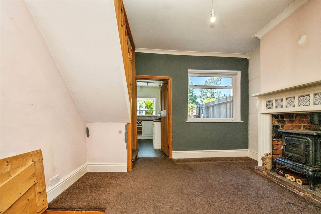 Property photo 3 of 15 Dining Room