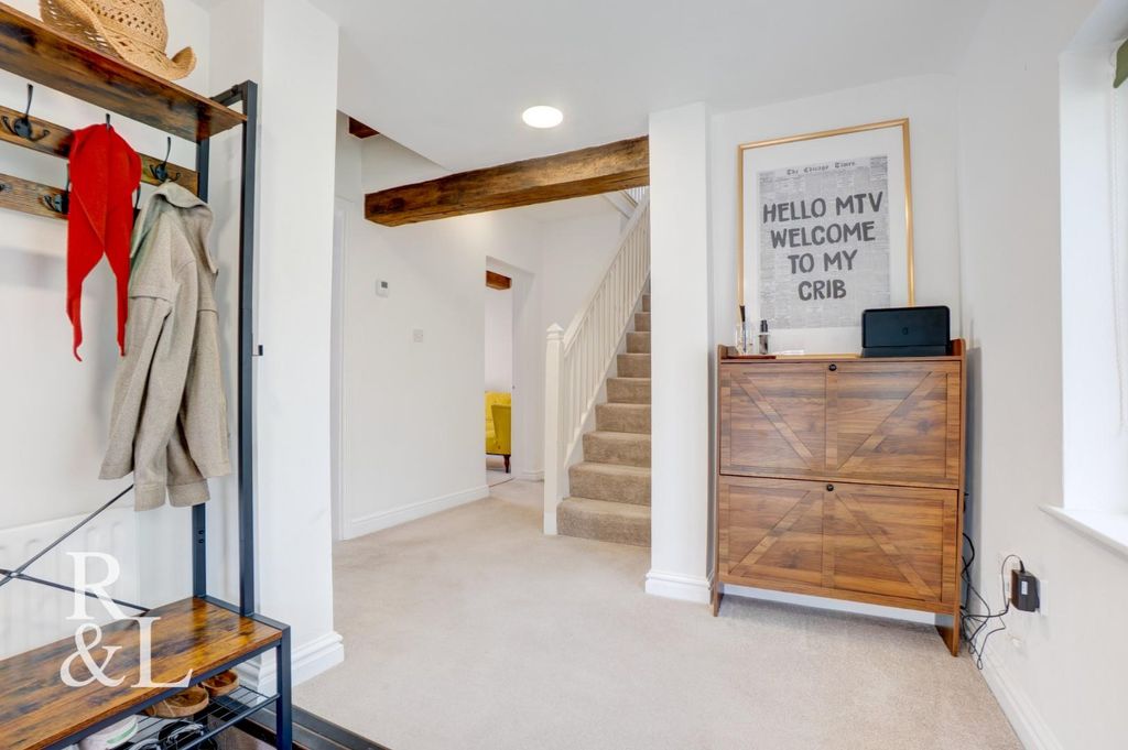 Property photo 3 of 21 11 The Mews (32).Jpg