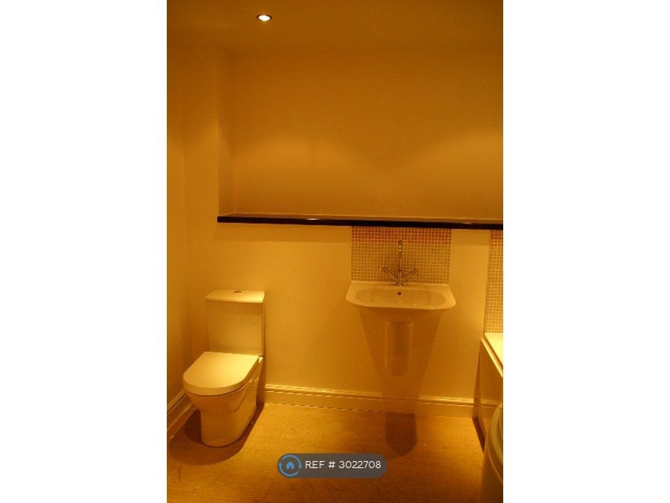 Property photo 3 of 4