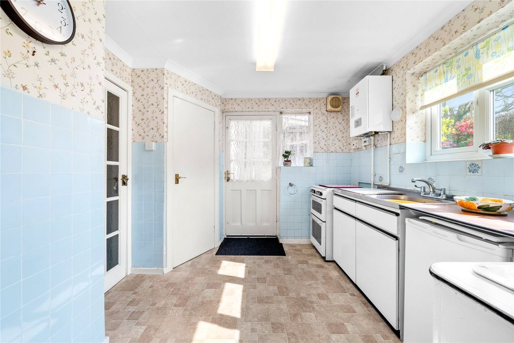 Property photo 3 of 24 Picture No. 18