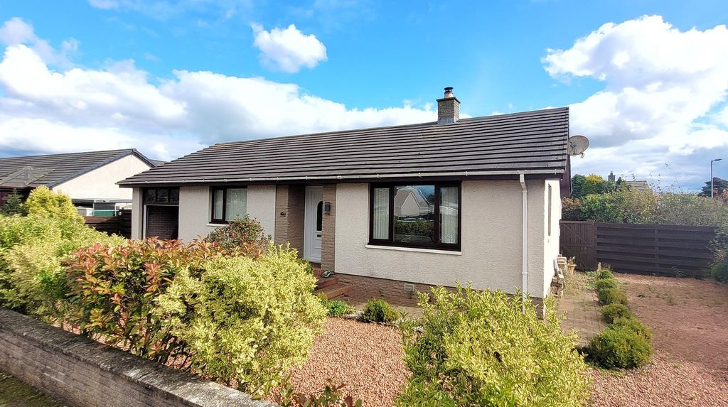 Property photo 1 of 31