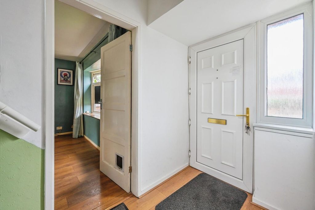 Property photo 2 of 21 40Dimbleslane-8.Jpg