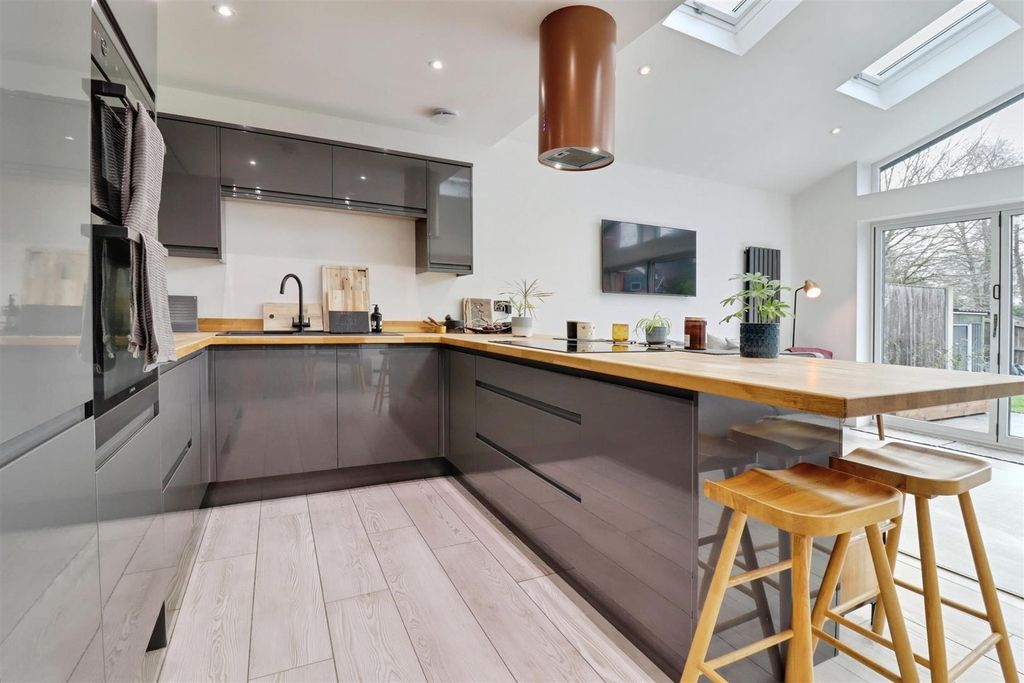 Property photo 3 of 36 User_Edited_Photo-A57E4A45_User-Edited-2Ad6F05E-Eb