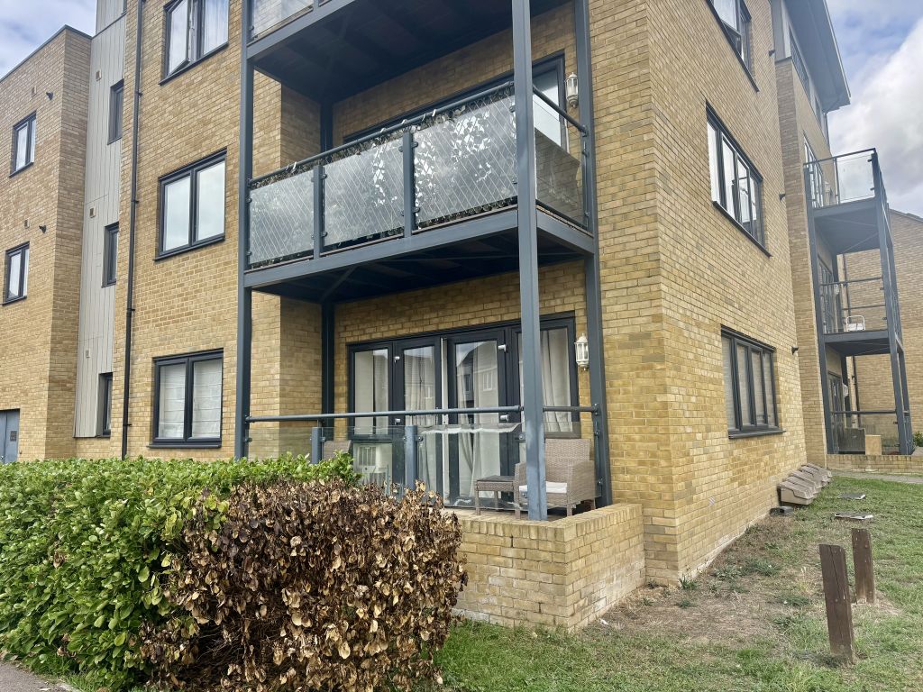 Property photo 2 of 17