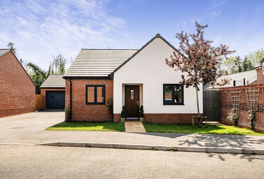 Property photo 1 of 17 1441918-17-69Ef95...