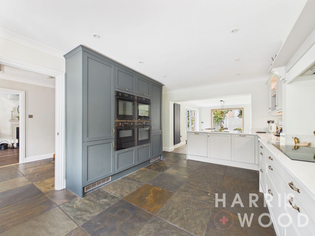 Property photo 2 of 30 5286312