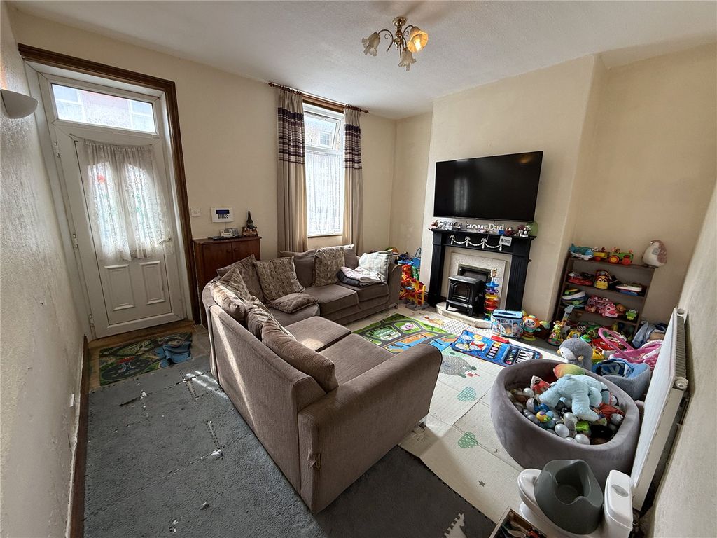 Property photo 2 of 12 Picture No. 01