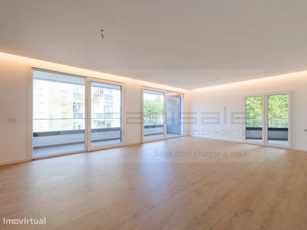 Property photo 3 of 33