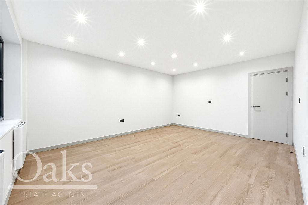 Property photo 2 of 10 Picture No. 01