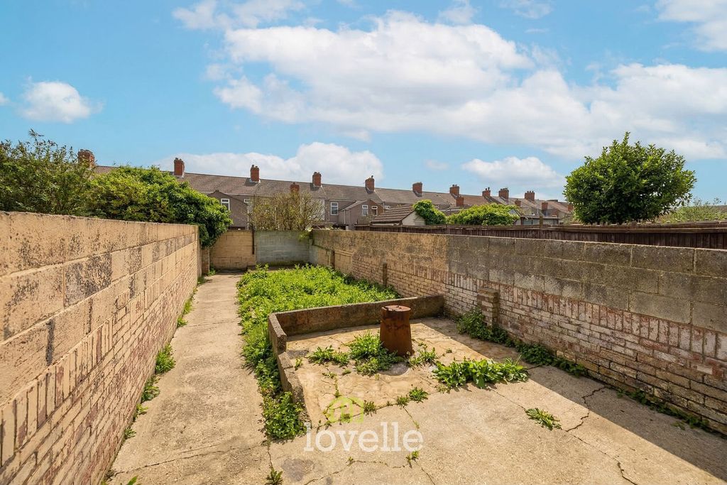 Property photo 3 of 19