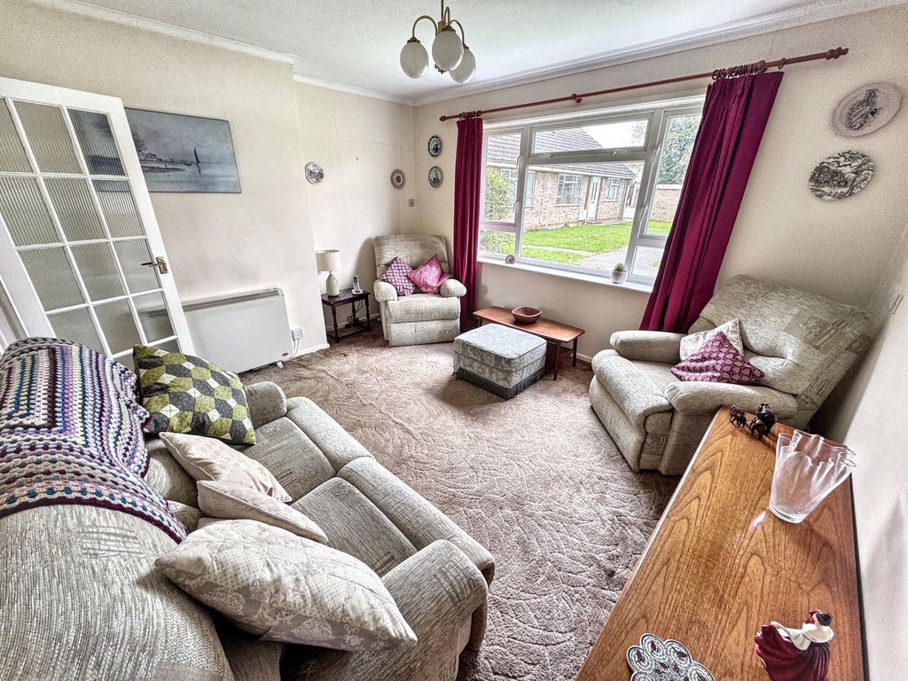 Property photo 2 of 20