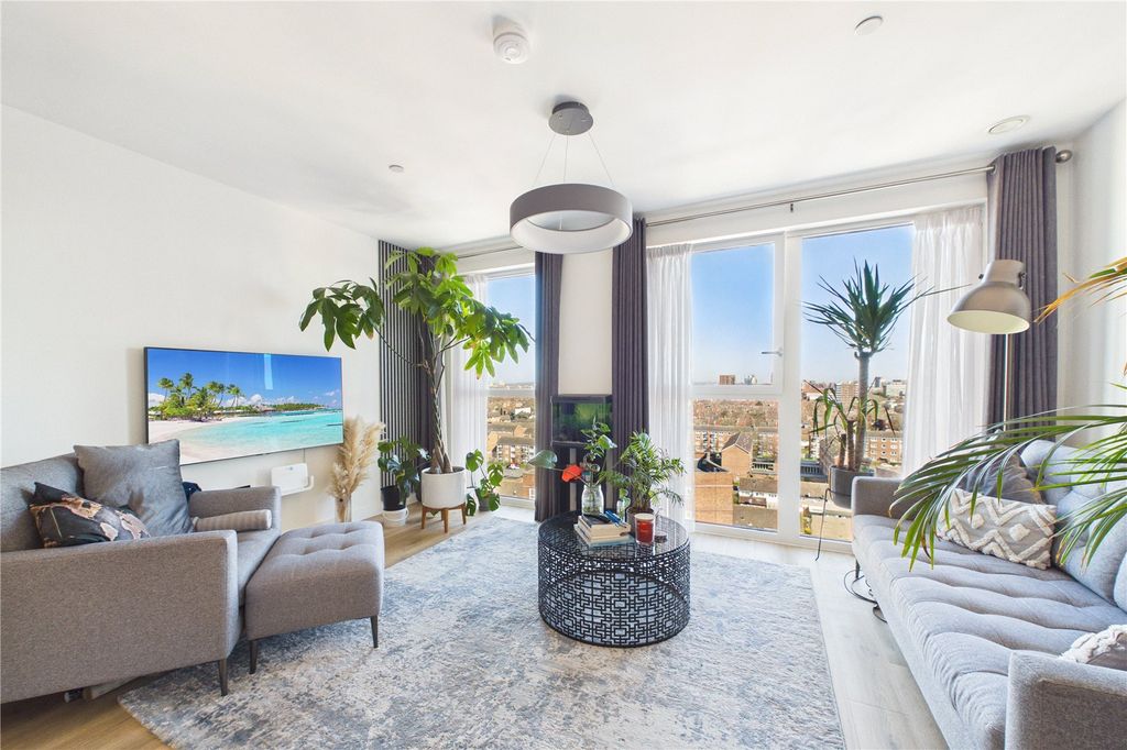 Property photo 1 of 18 Picture No. 02