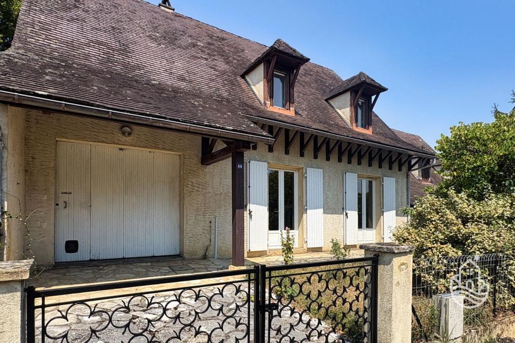 Property photo 1 of 11 Main Exterior View