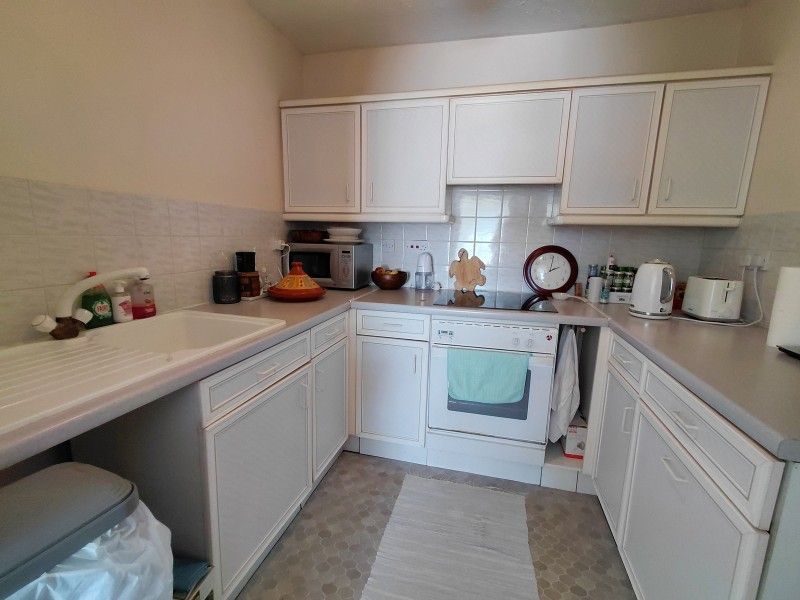 Property photo 3 of 8