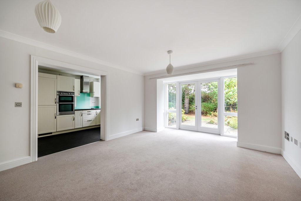 Property photo 3 of 20 1516739-7-1A08157...