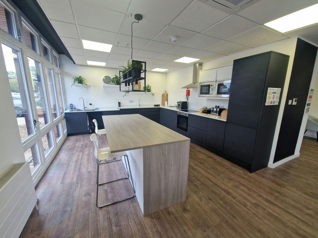 Property photo 3 of 14 20250827_143754.Jpg