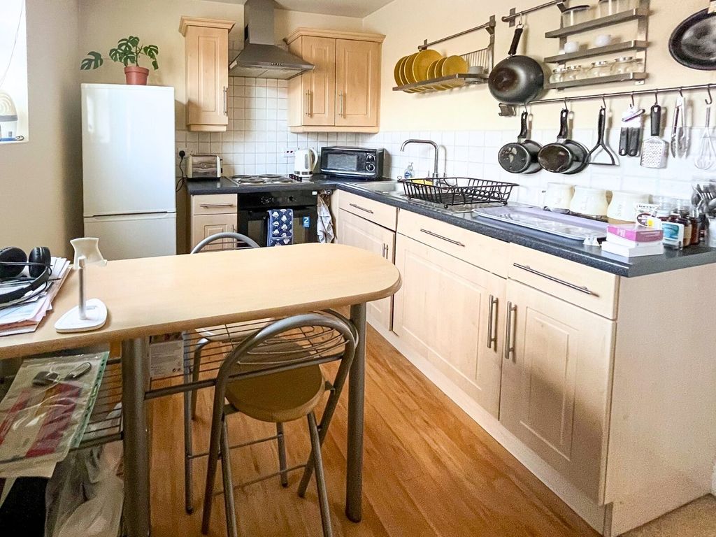 Property photo 3 of 6 Picture No. 14