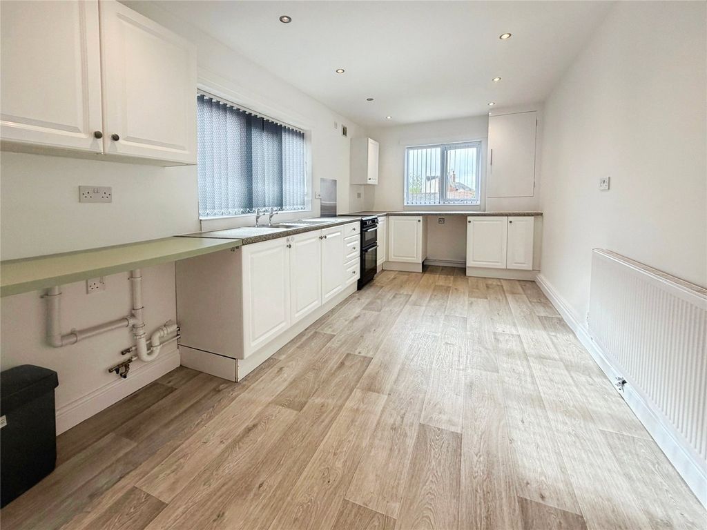 Property photo 1 of 9 Picture No. 09