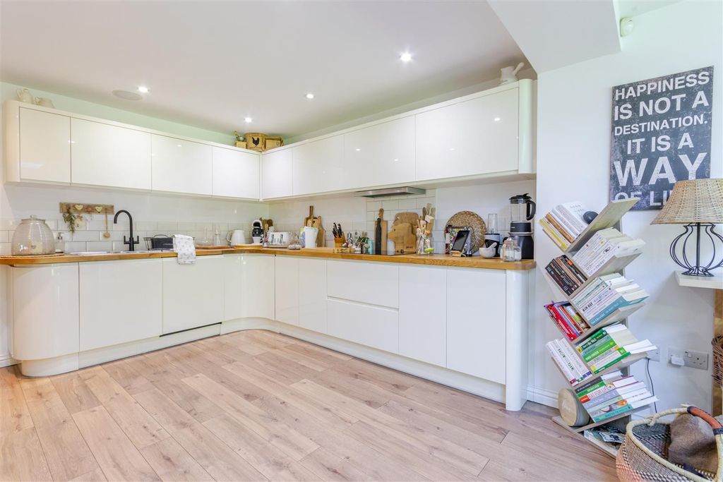 Property photo 3 of 36 Kitchen 2.Jpg