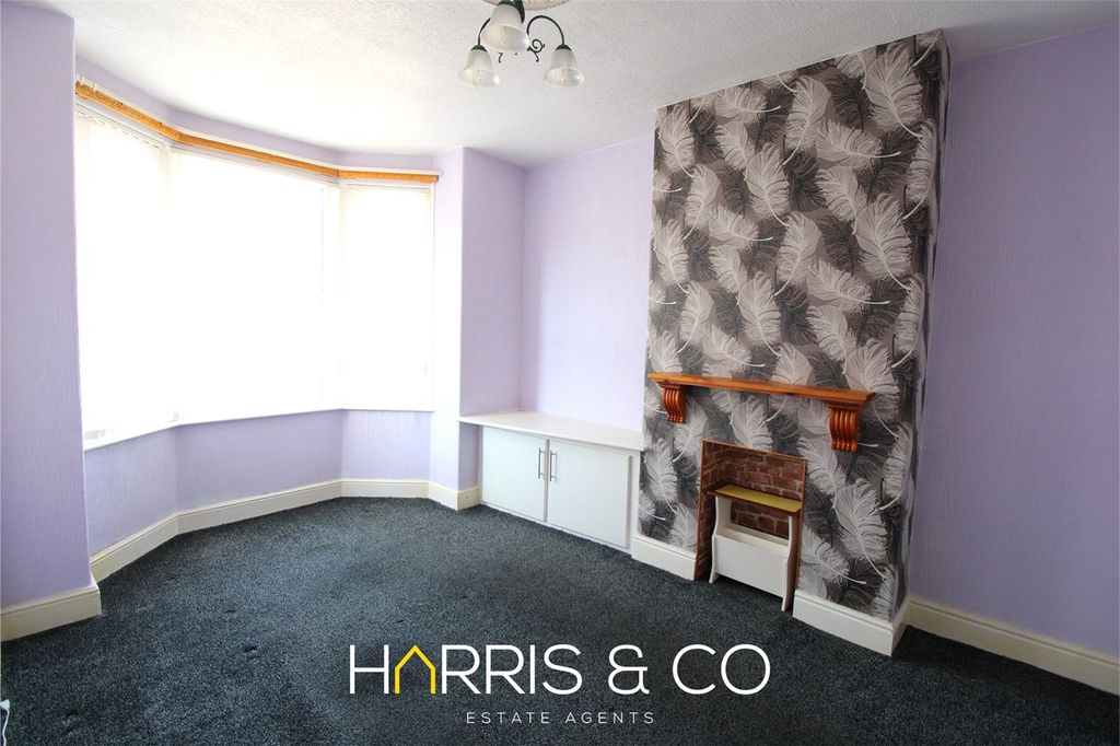Property photo 2 of 15 Picture No. 11