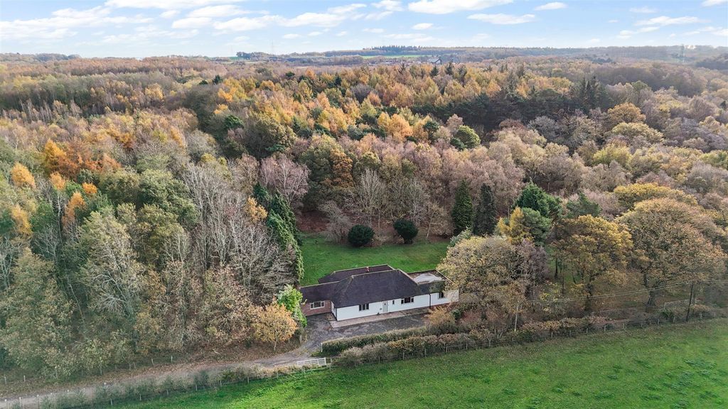 Property photo 2 of 29 Dji_20251118101135_0716_d.Jpg