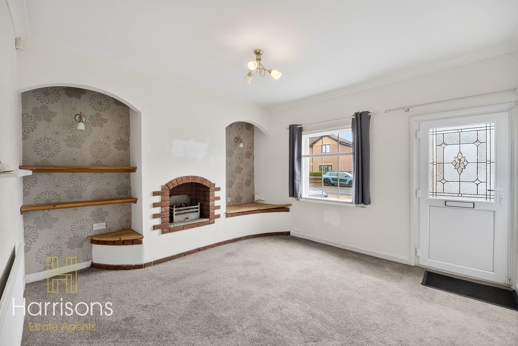 Property photo 2 of 21 5003884