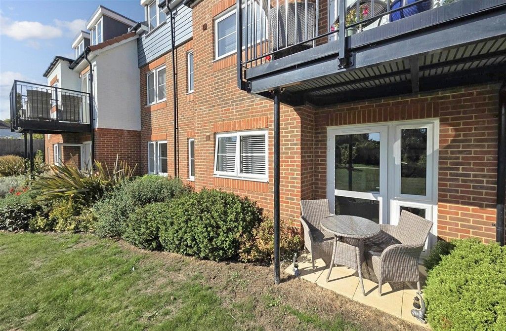 Property photo 1 of 6 External 23 Sep