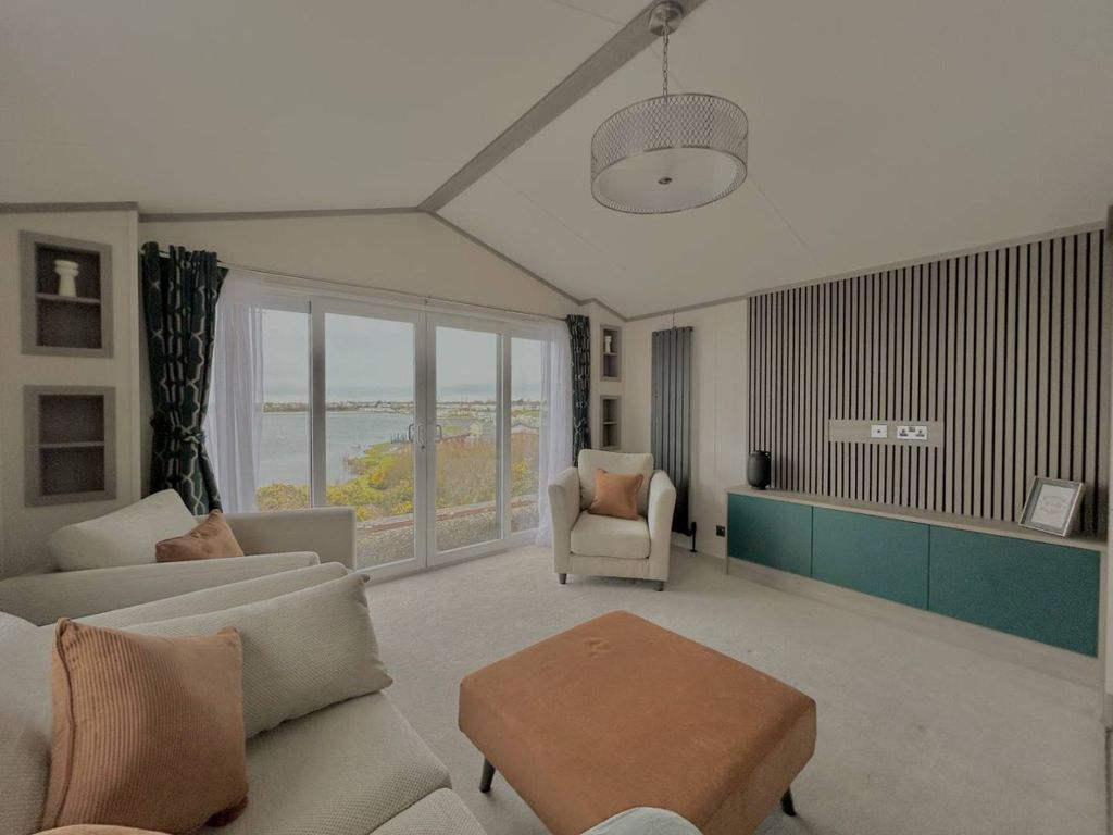Property photo 2 of 9 2.Jpg