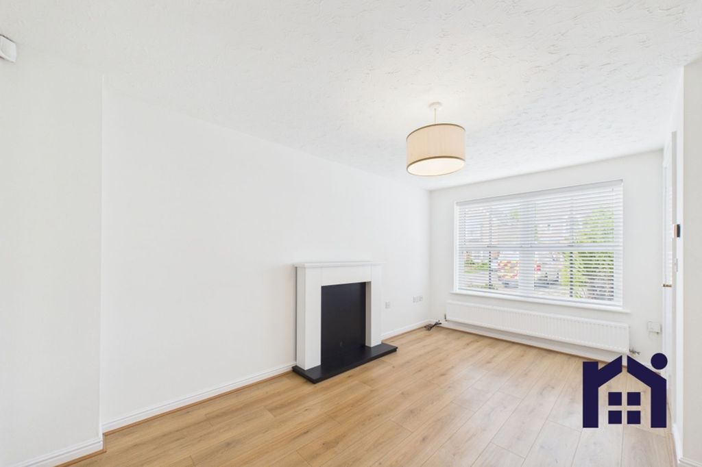 Property photo 3 of 18 Reception Room