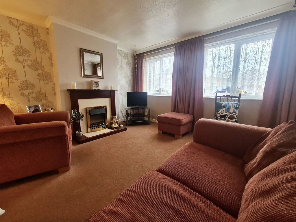 Property photo 3 of 21
