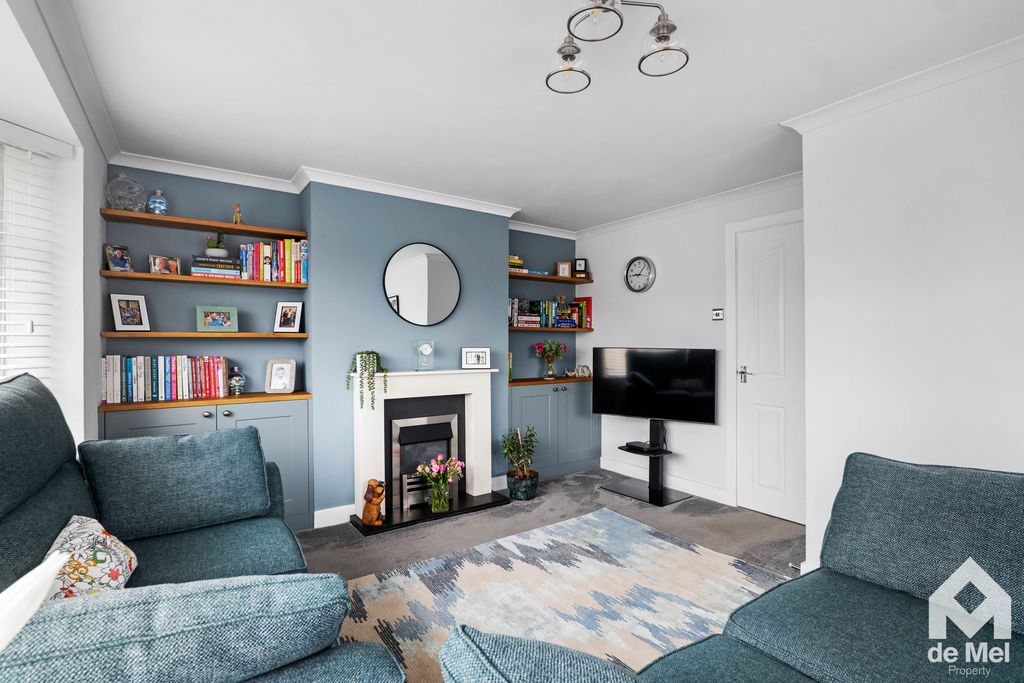 Property photo 3 of 15 Photo 10