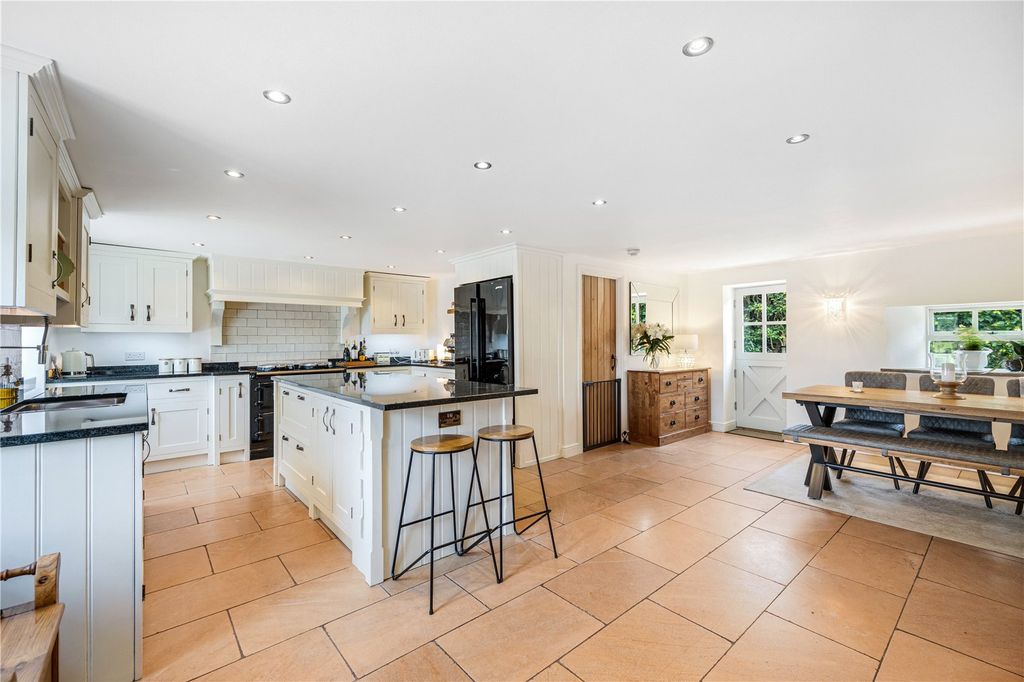Property photo 2 of 40 Kitchen