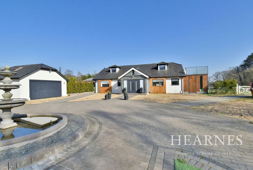 Property photo 1 of 37