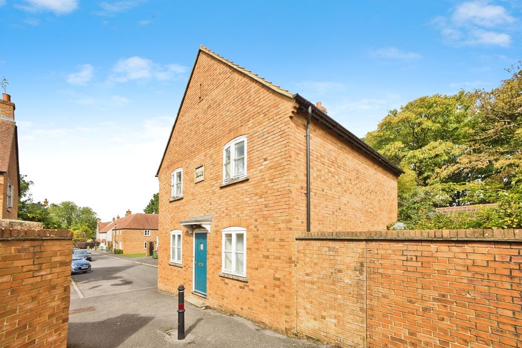 Property photo 3 of 17