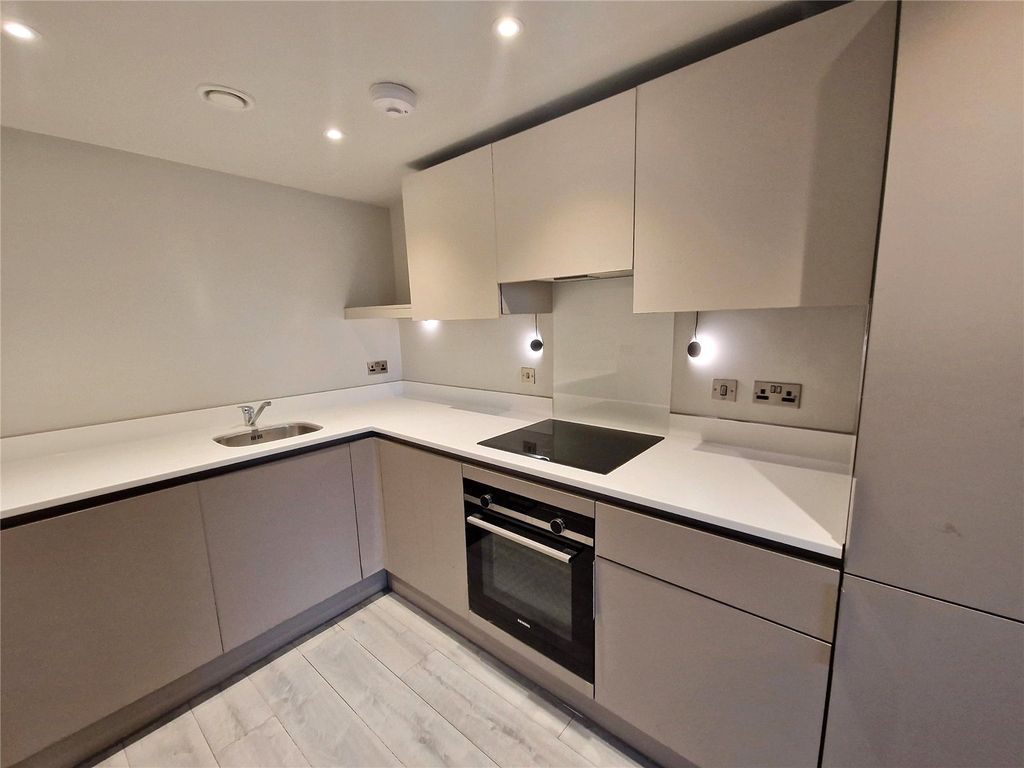 Property photo 3 of 13 Kitchen