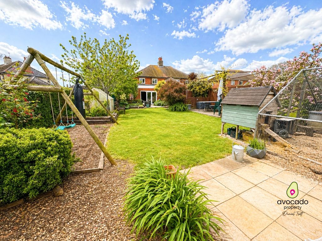 Property photo 1 of 17 5067473