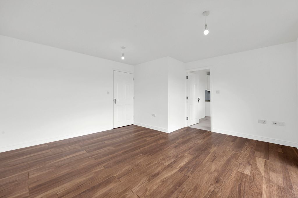 Property photo 2 of 12 Picture No. 09