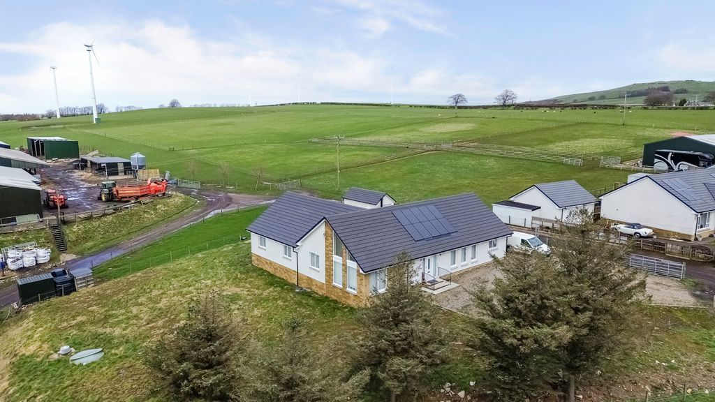 Property photo 2 of 45 Gallery