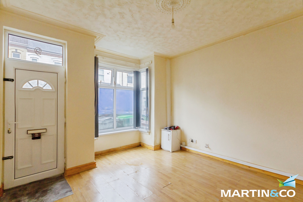 Property photo 2 of 9