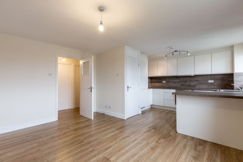 Property photo 2 of 10 Living_Room