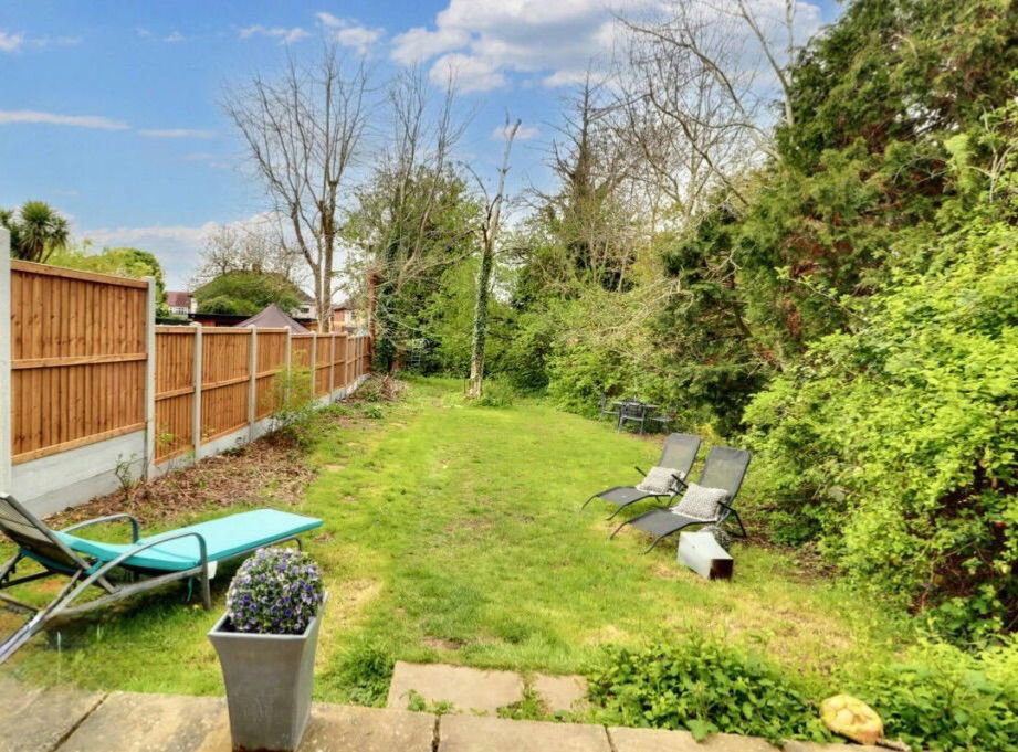 Property photo 2 of 35