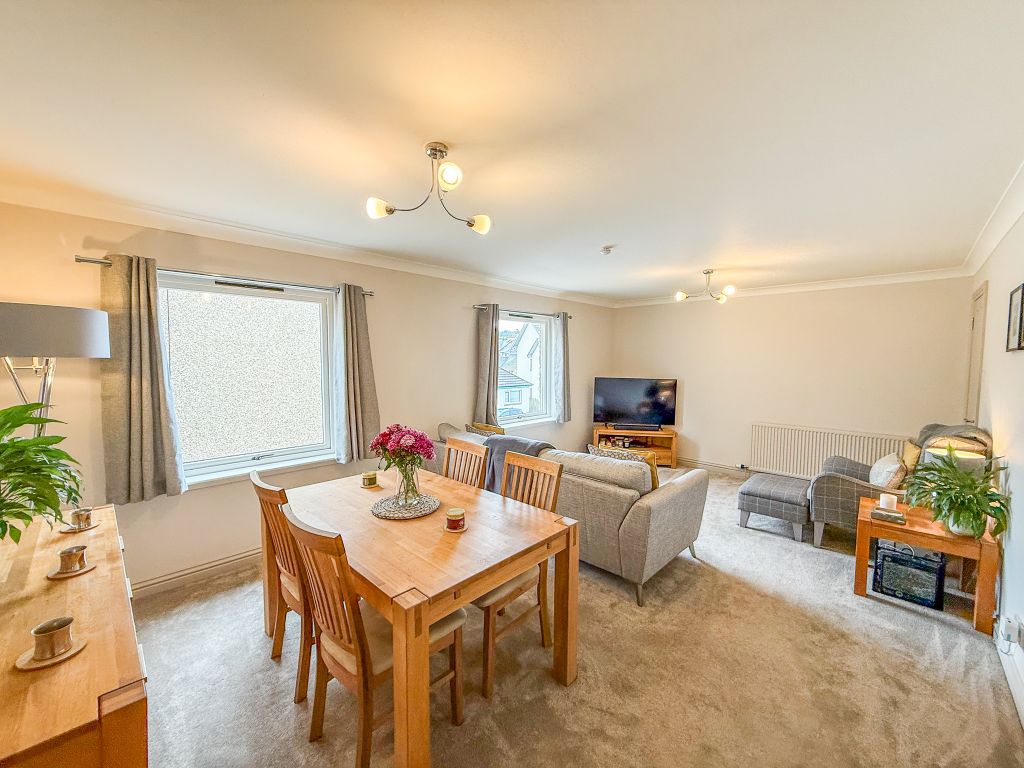 Property photo 3 of 39