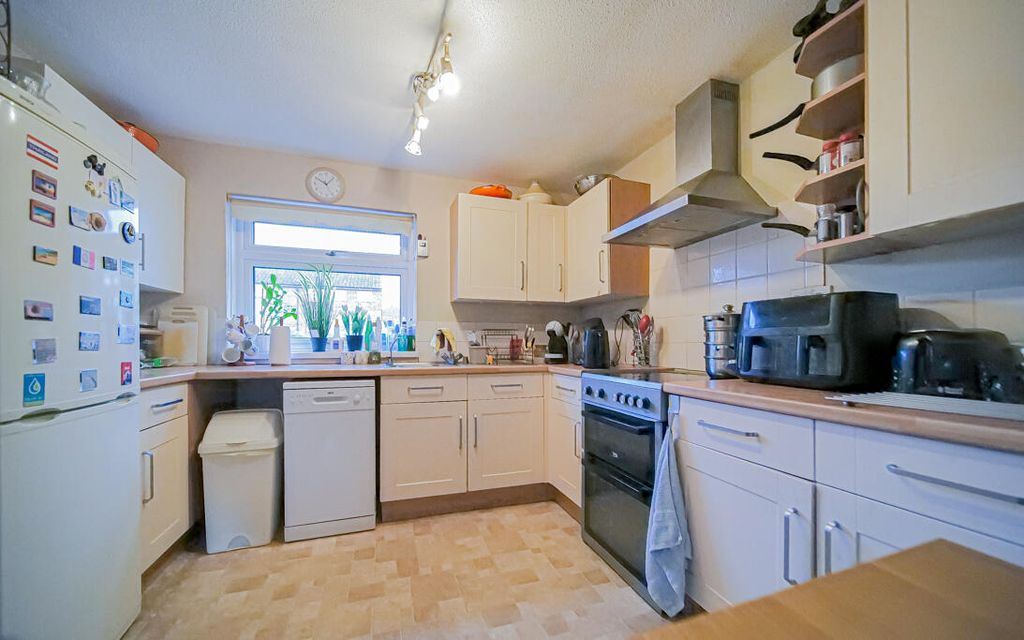 Property photo 2 of 13 P1065943-2.Jpg