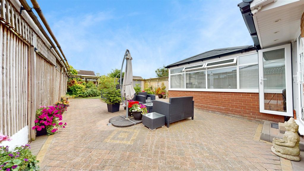 Property photo 2 of 27 Whiteside Road Rear Garden