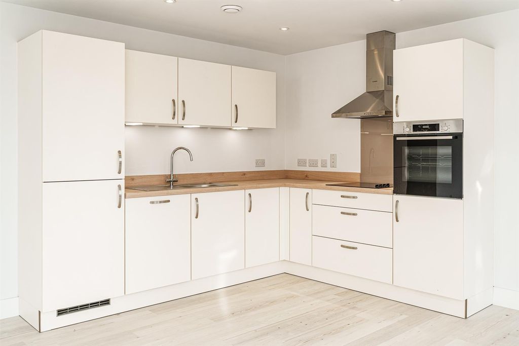 Property photo 2 of 17 Plot 9 Lindfield Place Final-14.Jpg