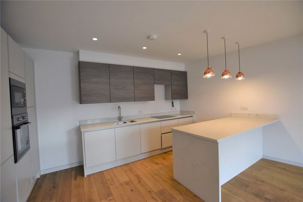 Property photo 2 of 8 Picture No. 05