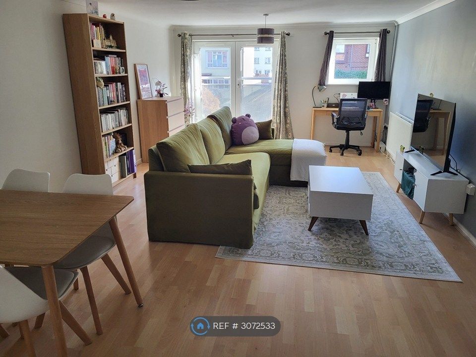 Property photo 1 of 8 Lounge/Diner