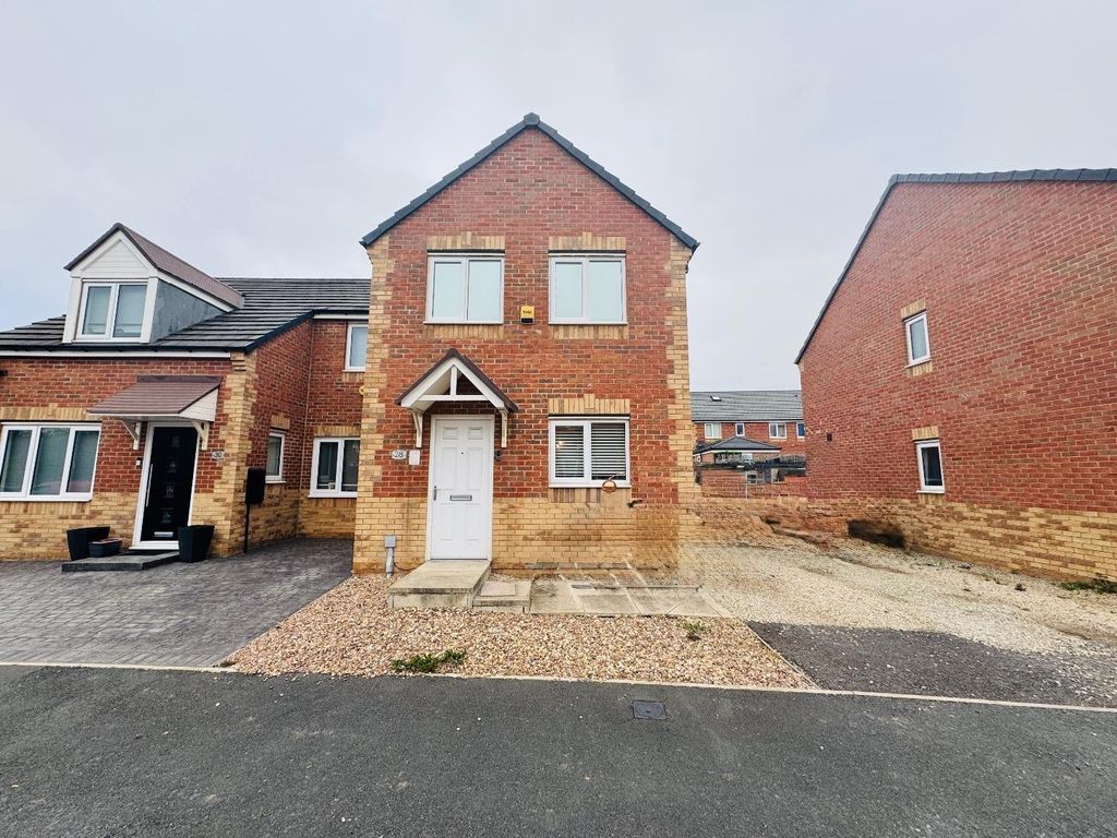 Property photo 3 of 3 Front