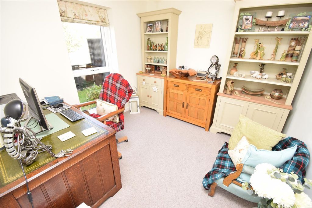 Property photo 3 of 22 Bedroom Four-Study .Jpg