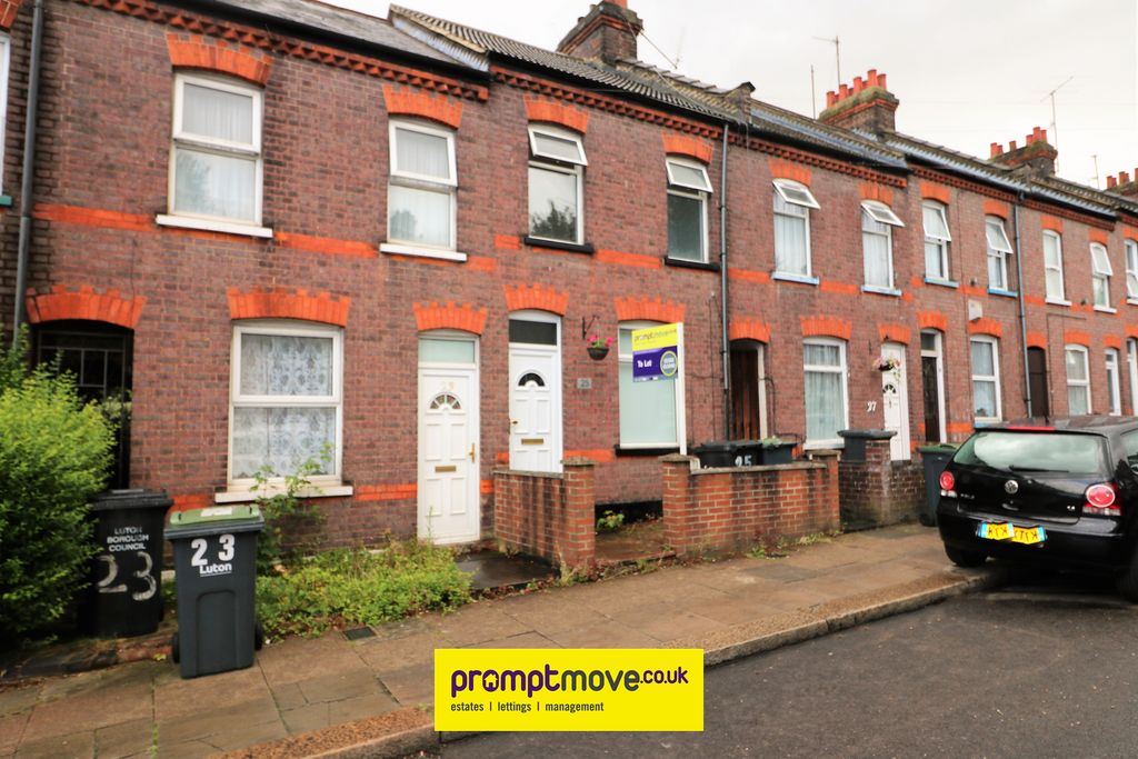 Property photo 1 of 8 Na